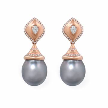 Kuro Tahitian Pearl and Diamond Earrings